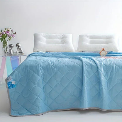 ColaxKavi Breescape™ Cooling Blanket for Night Sweats & Menopause